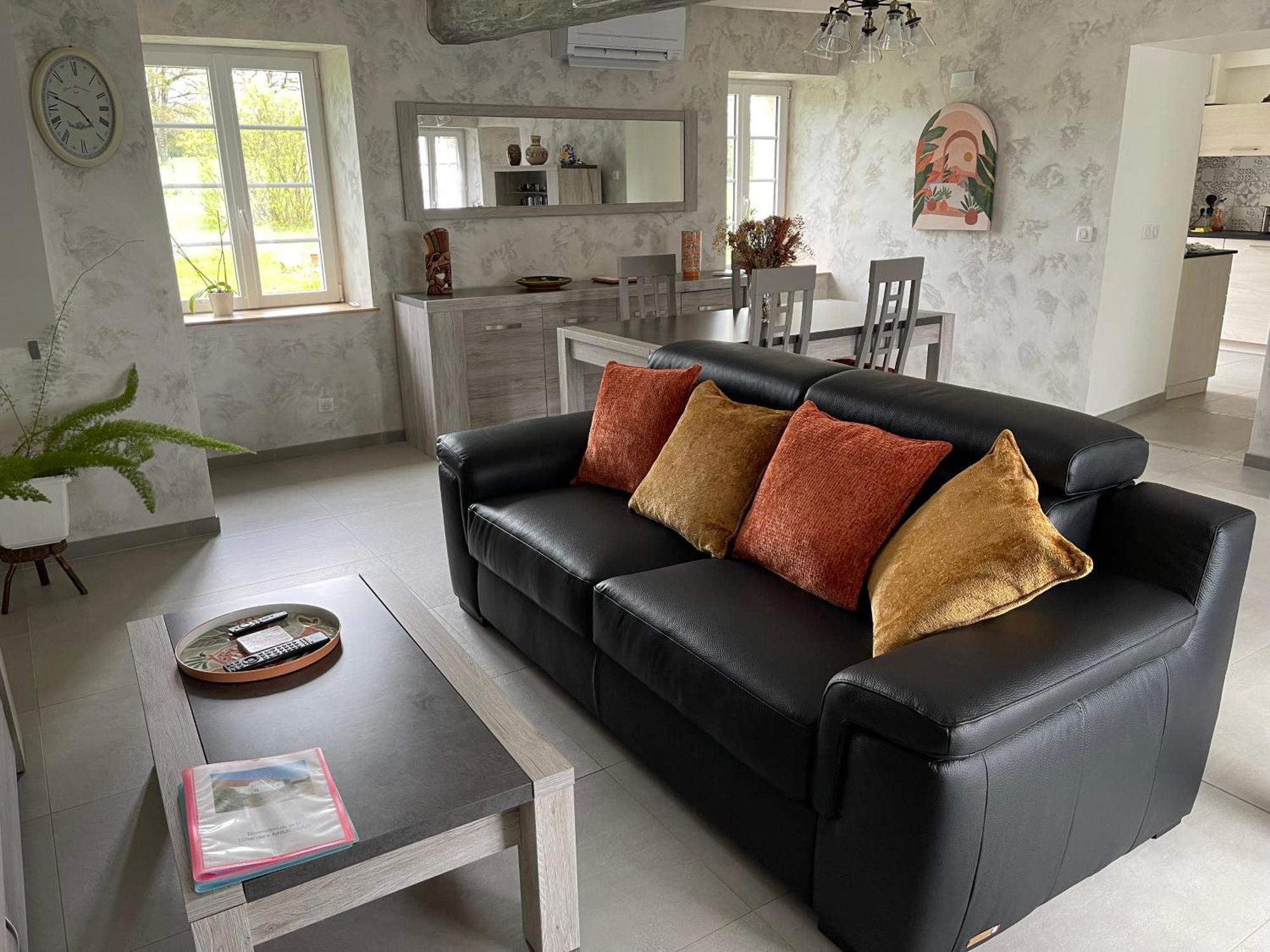 Les Mimosas Villa Gracay ภายนอก รูปภาพ